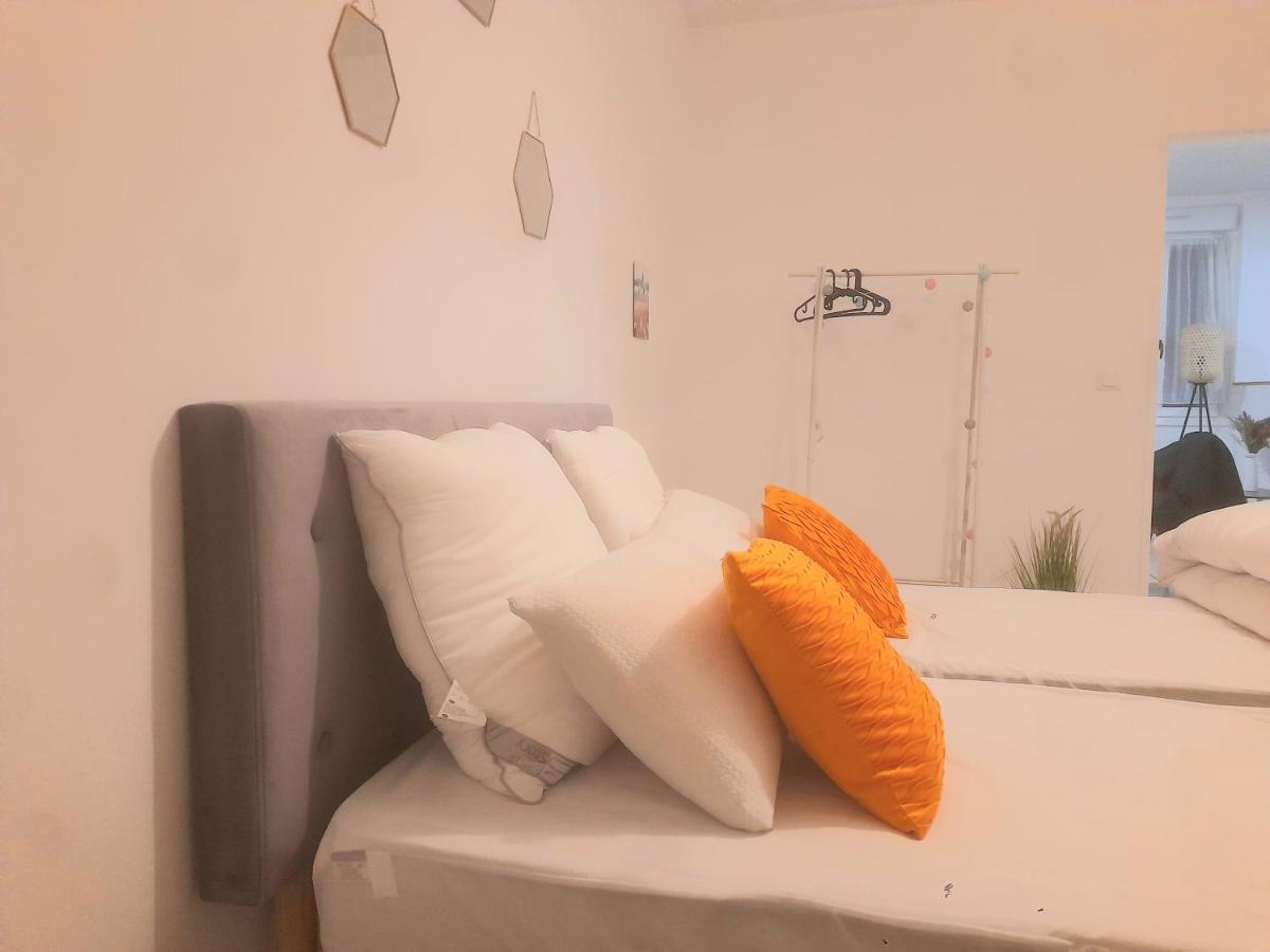 Le Fjord - Appartement Confort, Rez-De-Chaussee, Scandinave, Parking Gratuit Бурж Екстериор снимка